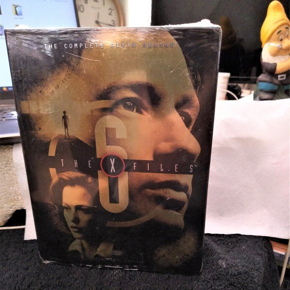 The X Files season Six on CD Gold Cover Collectors edition